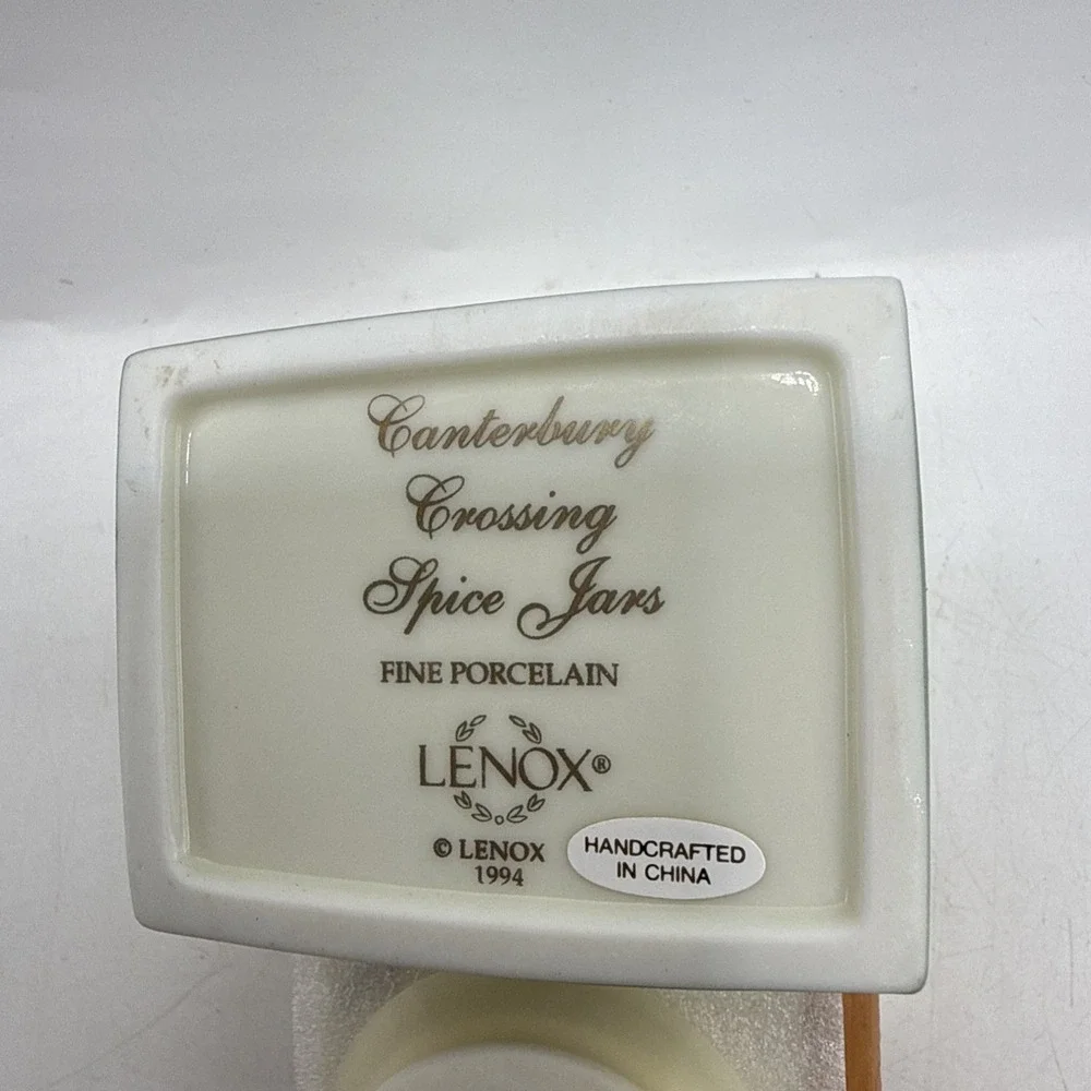 Lenox CANTERBURY CROSSING Spice Village Jar MUSTARD Never Used